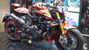 MV Agusta Rush HYPERNAKED una bomba